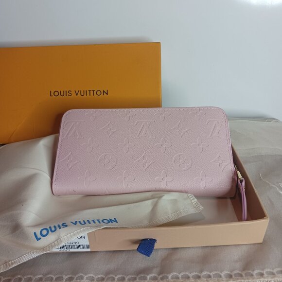 Louis Vuitton M60017 New in Box Pink Wallet - Picture 1 of 13